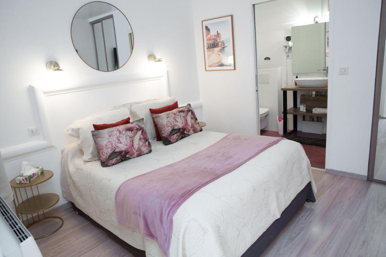Hotel Des Dauphins Bourgoin-Jallieu Eksteriør bilde